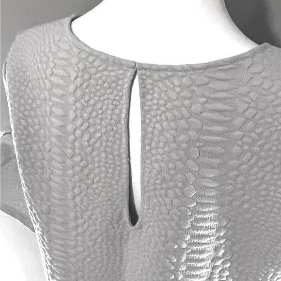 Women’s Guess embossed croc pattern cropped top in ice blue - Picture 4 of 8